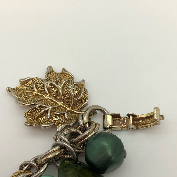 Bakelite Beaded Bracelet - Picture 9 of 12